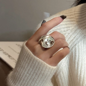 Minimalist S925 sterling silver dome ring with mirror finish on chunky ripple band