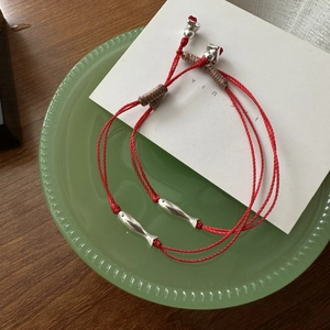 Bracelet en Corde Rouge en Argent Sterling 925 pour Femme Pendentif Poisson Minimaliste Réglable Bracelet Tissé à la Main Bijoux