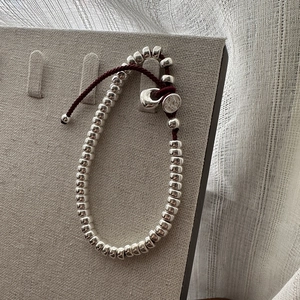 Bracelet minimaliste en argent S925 avec perles et cordon rouge tressé ajustable