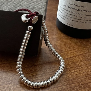 Bracelet en argent sterling S925 avec perles à disques multicouches sur cordon rouge bordeaux