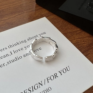 Minimalist S925 sterling silver open ring with unique bamboo-like scale texture