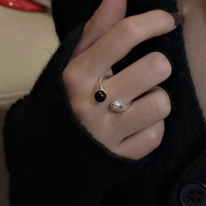 S925 sterling silver open ring with black onyx and water drop design on model