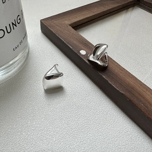 Minimalist S925 sterling silver square hoop earrings with a polished mirror finish