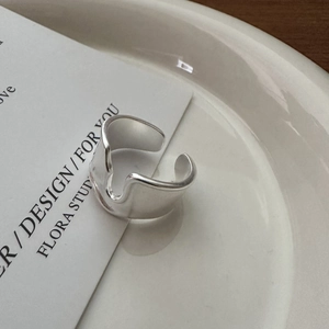 Adjustable S925 sterling silver ring with minimalist irregular wave and matte finish