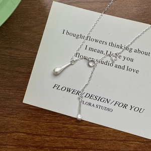 Collier minimaliste en argent sterling S925 avec pendentifs gouttes d'eau au fini brossé