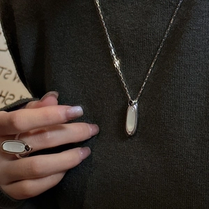 Minimalist S925 sterling silver necklace and ring set with teardrop agate stones