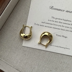 Boucles d'oreilles minimalistes en argent S925 style flacon de parfum dorées