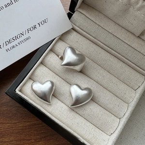 S925 sterling silver heart ring and earrings set with refined satin-finish texture