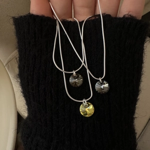 Collier Minimaliste en Argent Sterling 925 avec Strass Pendentif Rond Chaîne Serpent Bijoux Élégants pour Femmes
