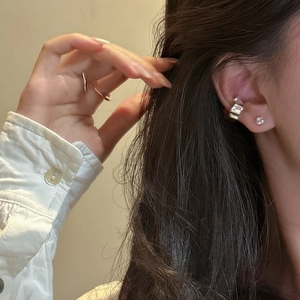 Minimalist S925 sterling silver earring set with wrinkled ear cuff and knotted stud earring