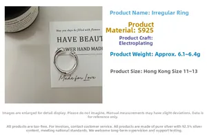 Makroaufnahme des unregelmäßigen S925 Sterlingsilber-Rings mit Produktspezifikationen