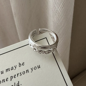 Anello in argento sterling S925 a strati con trama intrecciata e design a fascia aperta