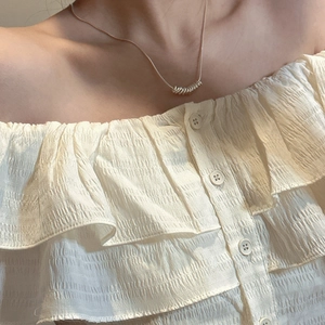 Minimalist S925 sterling silver telephone wire necklace with multi-ring pendant on neck