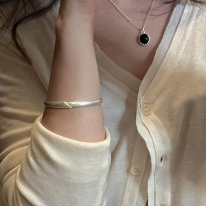 Minimalist S925 sterling silver matte open cuff bracelet with brushed finish for women