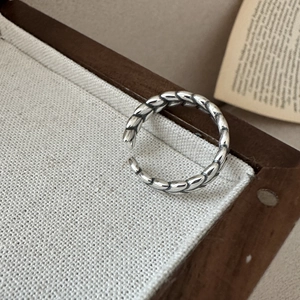 Vintage S925 sterling silver wheat ear ring with oxidized finish and adjustable open band