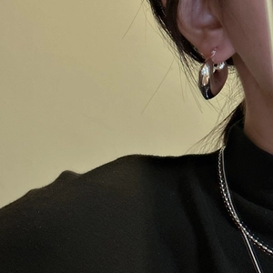 Polished S925 sterling silver hollow heart earrings and layered chain necklace set