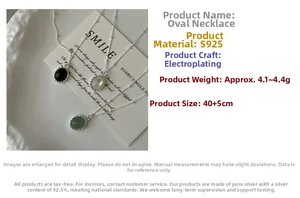 Nahaufnahme der S925 Sterlingsilber-Kugelkette mit elegantem ovalem Edelsteinanhänger