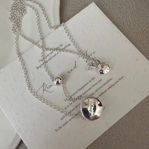 S925 Sterling Silber Kette mit einem runden Anhänger mit Mitternachtsmoment-Gravur