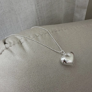 Minimalist S925 sterling silver hollow heart pendant necklace with elegant ball chain