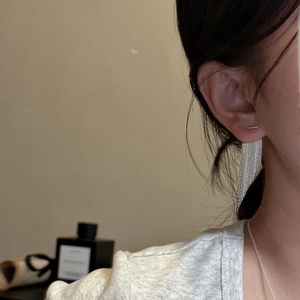 Elegant S925 sterling silver tassel drop earrings for women with minimalist fringe design