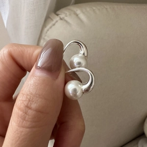925 Sterling Silver Artificial Pearl Hook Earrings Minimalist Korean Style Shell Artificial Pearl Dangle Earrings For Women Wedding Daily Jewelry