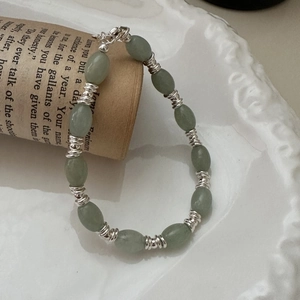 Bracelet en Argent Sterling S925 avec Perles en Pierre Naturelle Verte pour Femme Bracelet Réglable avec Pendentif Coeur Bijoux Mode