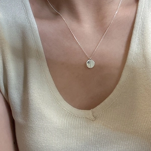 Minimalist S925 sterling silver round pendant necklace on O-chain for women