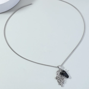 Collier pour homme avec pendentif tête de licorne et cheval noir et argent