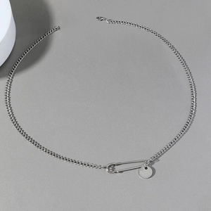 Collier Pendentif Épingle de Sûreté en Acier Inoxydable pour Hommes Chaîne Gourmette Argent Hip Hop Bijoux Minimalistes Industriels