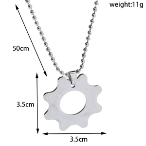 Détail du pendentif engrenage de 3,5 cm avec dimensions sur chaîne à billes de 50 cm