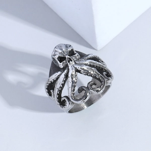 Vintage octopus skull ring for men with detailed tentacles in antique silver finish