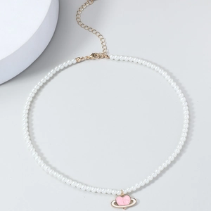 Collier de perles avec pendentif cœur rose et anneau de Saturne doré pour hommes
