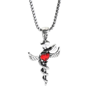Collier gothique épée et serpent avec ailes et pendentif pierre coeur rouge