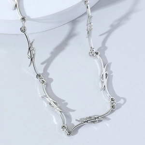 Punk style silver thorn necklace with minimalist barbed wire design for hip-hop streetwear