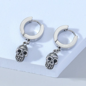 Vintage Alloy Skull Drop Hoop Earrings For Men Women Punk Gothic Distressed Rhinestone Ear Jewelry Hip Hop Club Accessory