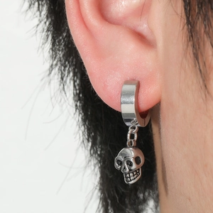 Gothic punk skull drop earring in polished silver metal for a retro hip-hop aesthetic