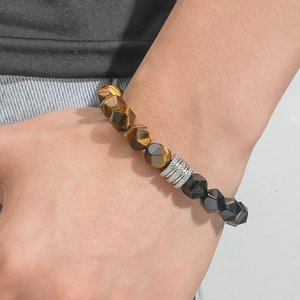 Bracelet minimaliste pour homme en œil de tigre facetté avec perles en acier