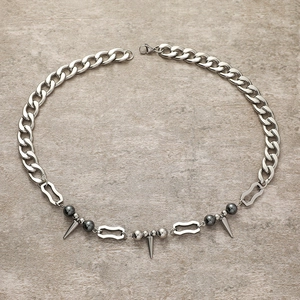 Collier Punk Gothique Épissure de Rivets Chaîne Cubaine en Acier Inoxydable avec Pointes et Perles pour Femmes et Hommes Bijoux