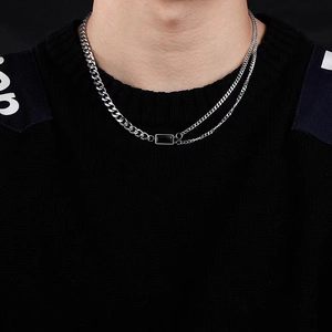 Collier double couche en acier inoxydable avec chaîne cubaine et pendentif carré noir