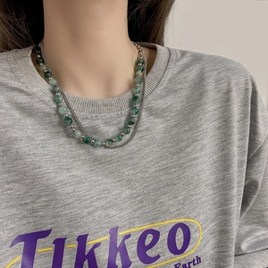 Double-layer necklace with green agate beads and silver titanium steel chain on model