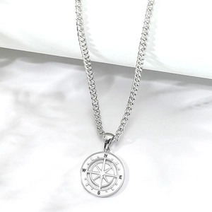 Men Vintage Compass Pendant Necklace Alloy Silver Color Hip Hop Streetwear Round Medallion Pendant Necklace Fashion Jewelry