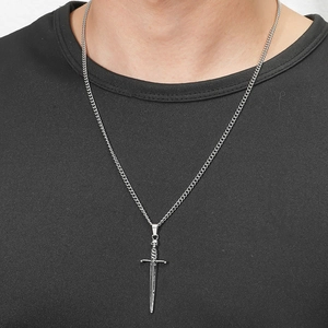Herren Halskette mit Totenkopf-Schwert-Anhänger aus silbernem Edelstahl im Punk-Stil