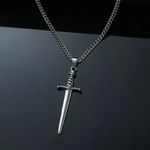 Punk Gothic Totenkopf Schwert Herz Anhänger Halskette Für Herren Und Damen Silberlegierung Bordsteinkette Hip Hop Schmuck