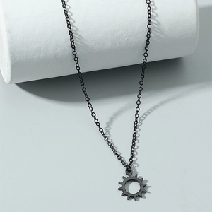Minimalist Titanium Steel Hollow Sun Pendant Necklace For Women Geometric Clavicle Chain Jewelry Gift