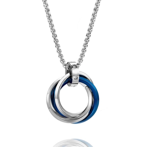 Collana con ciondolo a tre anelli intrecciati in acciaio al titanio argento e blu