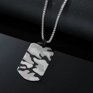 Collana con piastrina militare hip hop con motivo mimetico laser e catena box argento