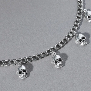 Men's punk skull pendant necklace featuring a bright silver alloy cuban chain
