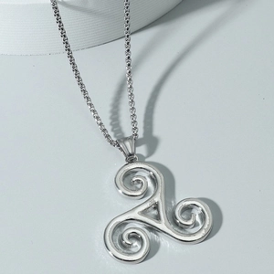 Polished silver Triskele pendant necklace with round box chain for men in vintage style