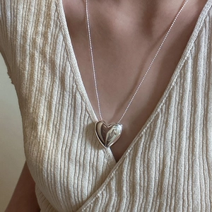 S925 sterling silver minimalist heart pendant necklace with snake chain for women