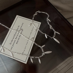 S925 sterling silver Figaro chain necklace with elegant matte teardrop leaf pendants